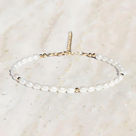 Delicate Pearl Bracelet