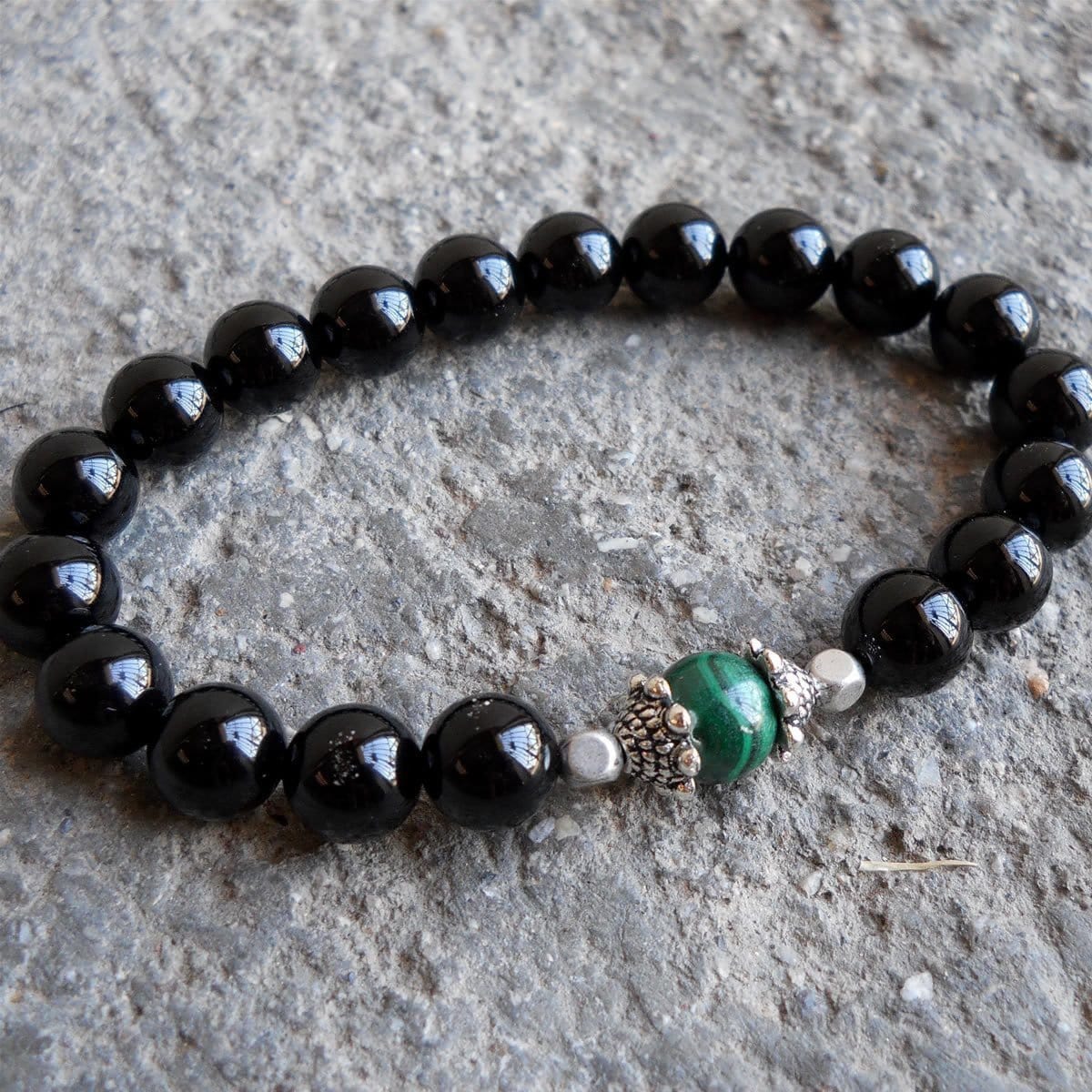Bracelets - Intuition And Patience, Genuine Malachite And Onyx Mala Bracelet