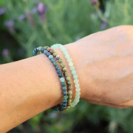 Moss Agate, Aventurine and Unakite Dainty Bracelet on hand model