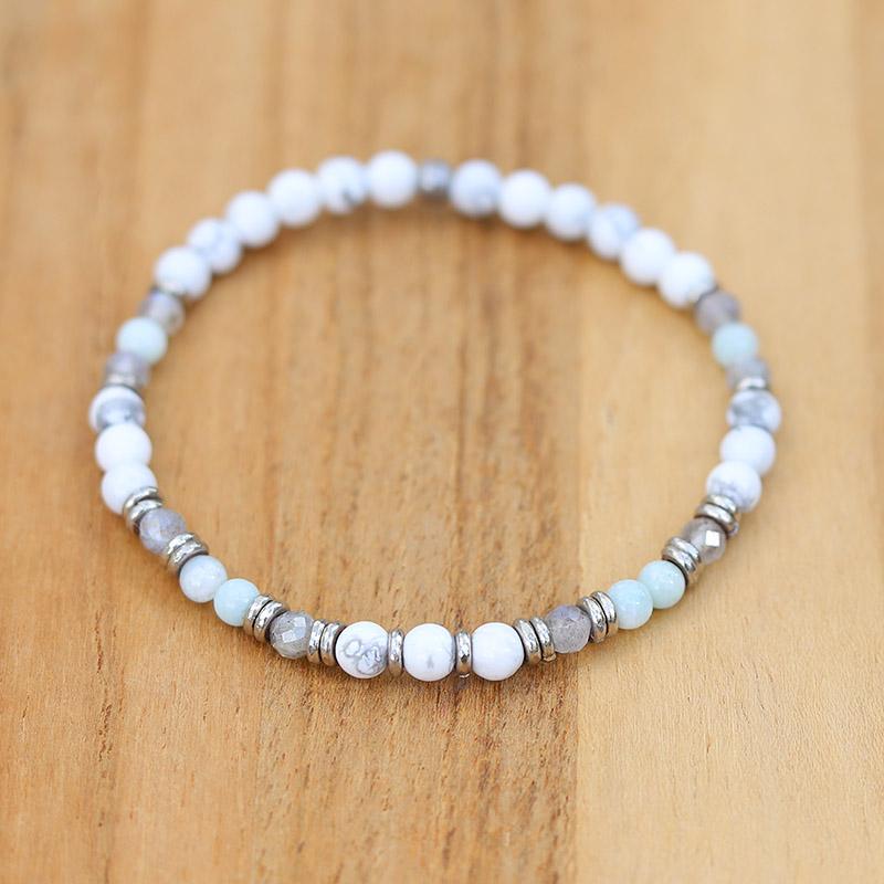 Howlite Amazonite and Labradorite Delicate Beaded Bracelet