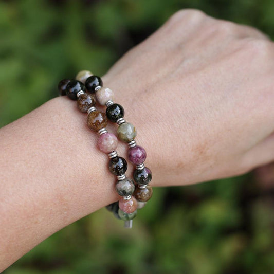 tourmaline bracelet on hand model