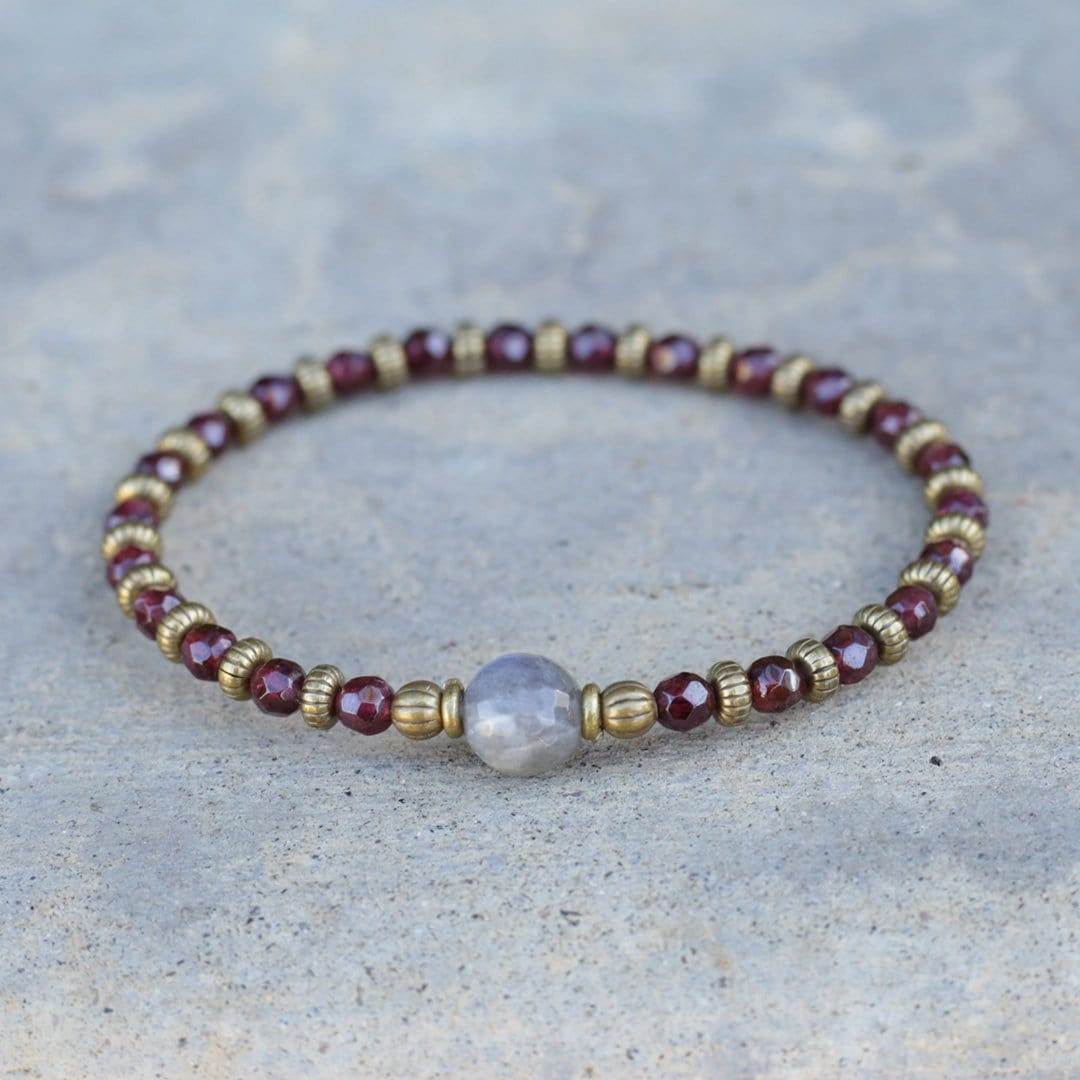 Bracelets - Garnet And Labradorite Delicate Bracelet