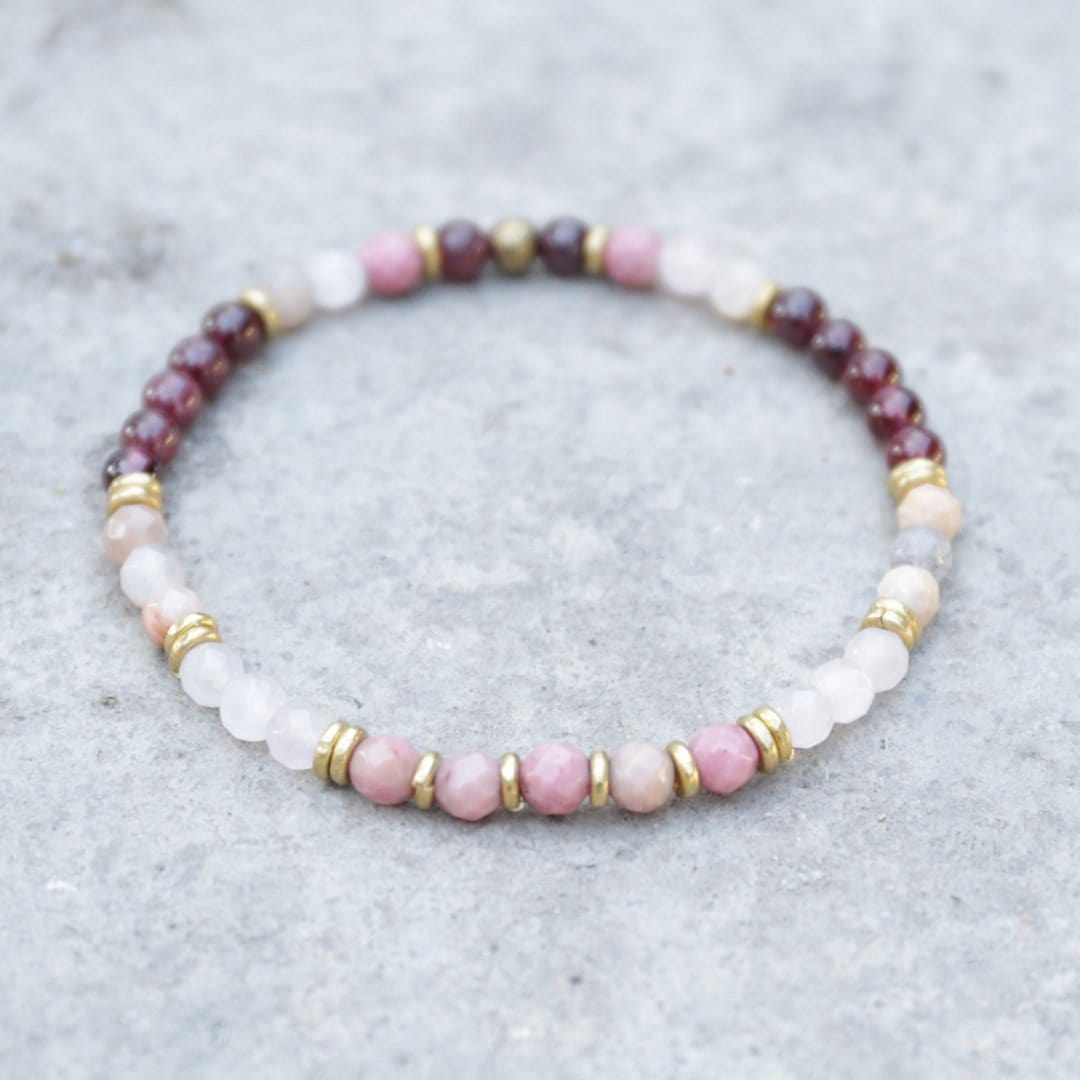 Dainty Garnet and Rose Quartz Bracelet